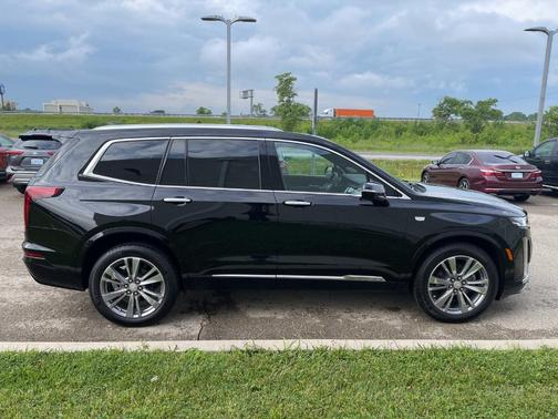 2025 Cadillac XT6 Premium Luxury AWD