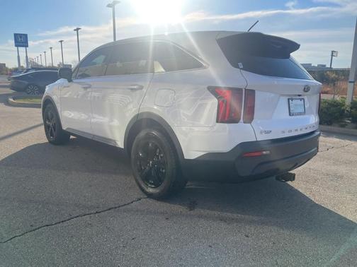 2021 Kia Sorento LX