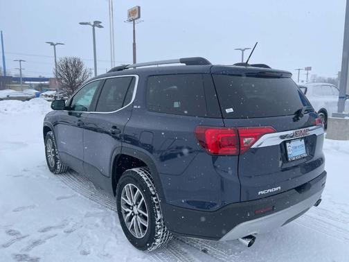 2019 GMC Acadia SLE-2