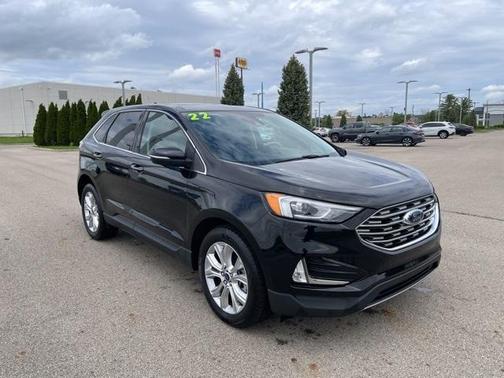 2022 Ford Edge Titanium