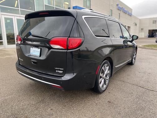 2017 Chrysler Pacifica Limited