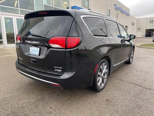 2017 Chrysler Pacifica Limited