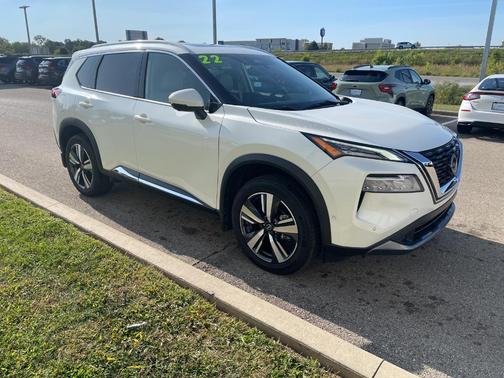 2022 Nissan Rogue SL