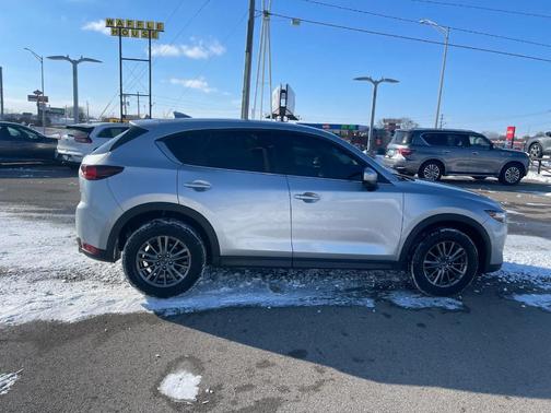 2018 Mazda CX-5 Sport
