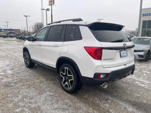 2023 Honda Passport Elite