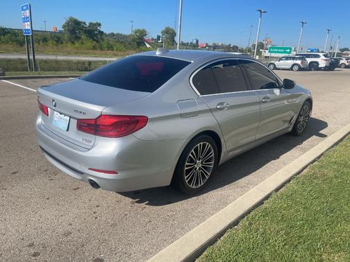 2019 BMW 530 i xDrive
