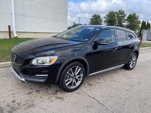 2016 Volvo V60 Cross Country T5