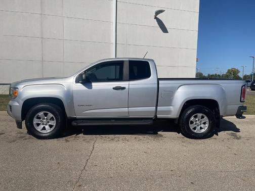 2016 GMC Canyon Base