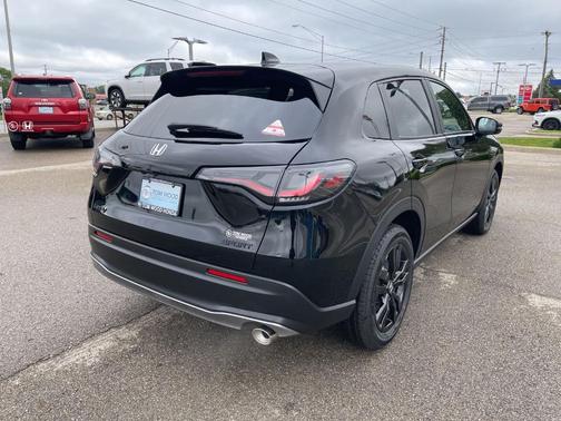 Crystal Black Pearl 2026 Honda HR-V Sport