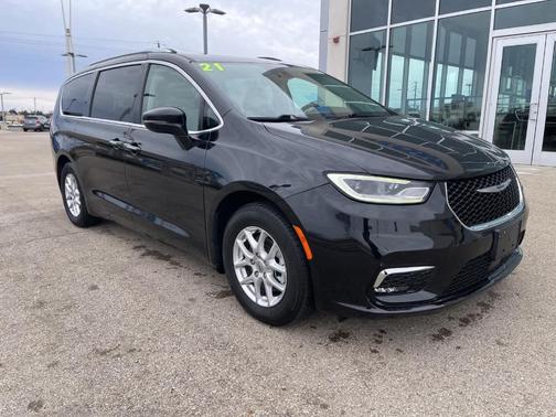 2021 Chrysler Pacifica Touring-L