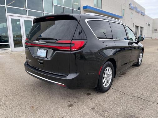 2021 Chrysler Pacifica Touring-L