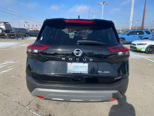 2021 Nissan Rogue SL