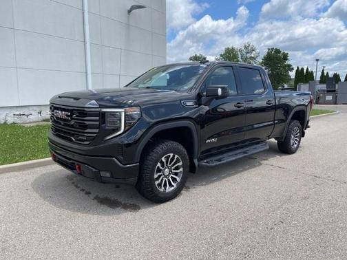 2023 GMC Sierra 1500 AT4