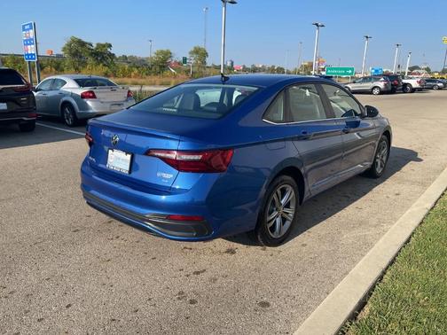 2024 Volkswagen Jetta 1.5T SE