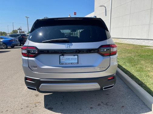2025 Honda Pilot Touring