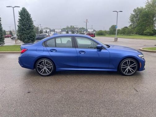 2021 BMW 330 i xDrive