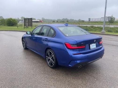 2021 BMW 330 i xDrive