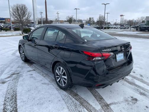 2023 Nissan Versa 1.6 SV
