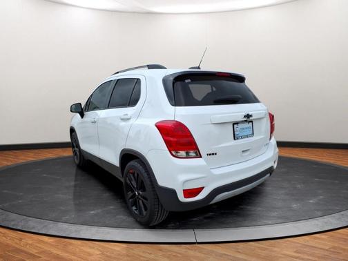Summit White 2020 Chevrolet Trax LT