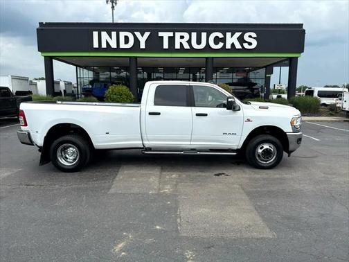 2024 RAM 3500 Big Horn Crew Cab 4x4 8' Box
