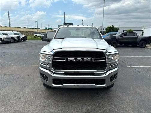 2024 RAM 3500 Big Horn Crew Cab 4x4 8' Box