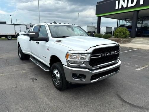 2024 RAM 3500 Big Horn Crew Cab 4x4 8' Box