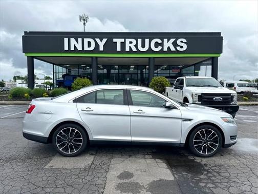 2018 Ford Taurus SEL