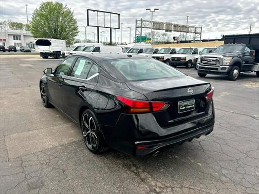 2024 Nissan Altima SR FWD