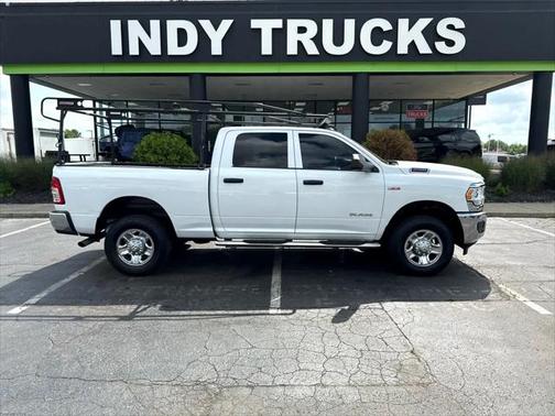 2022 RAM 2500 Tradesman Crew Cab 4x4 6'4' Box