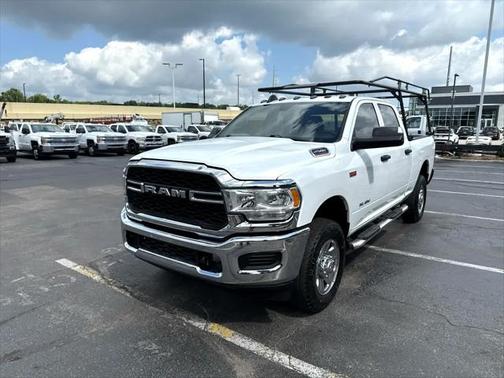 2022 RAM 2500 Tradesman Crew Cab 4x4 6'4' Box