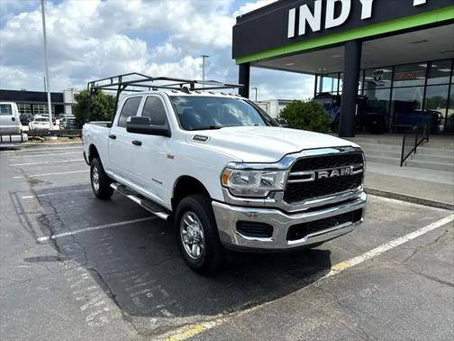 2022 RAM 2500 Tradesman Crew Cab 4x4 6'4' Box