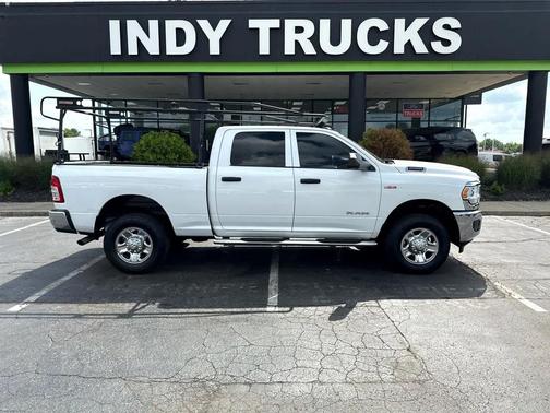 2022 RAM 2500 Tradesman Crew Cab 4x4 6'4' Box