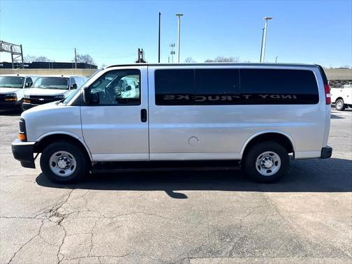 2017 Chevrolet Express 3500 LS
