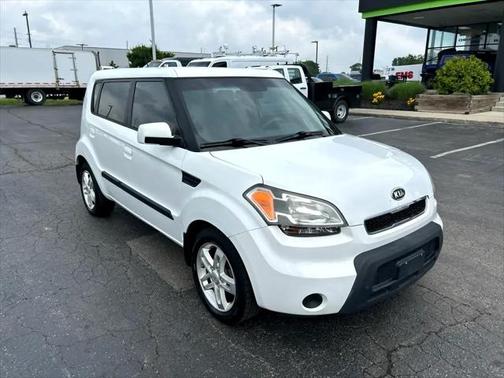 2010 Kia Soul +