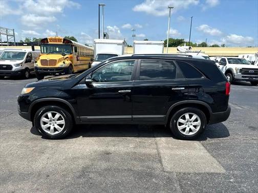 2011 Kia Sorento LX