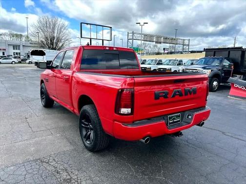 2017 RAM 1500 Night Crew Cab 4x4 5'7' Box