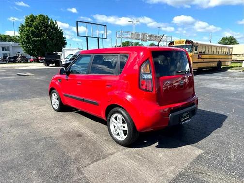 2010 Kia Soul +