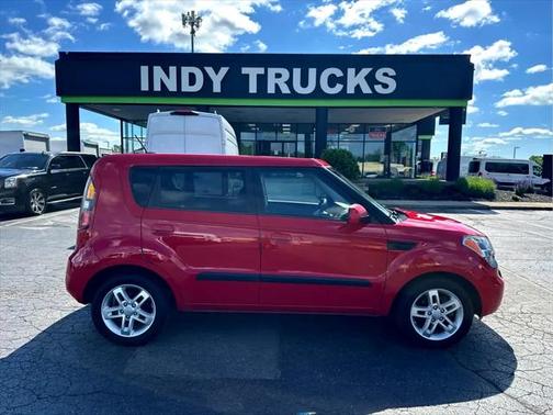 2010 Kia Soul +