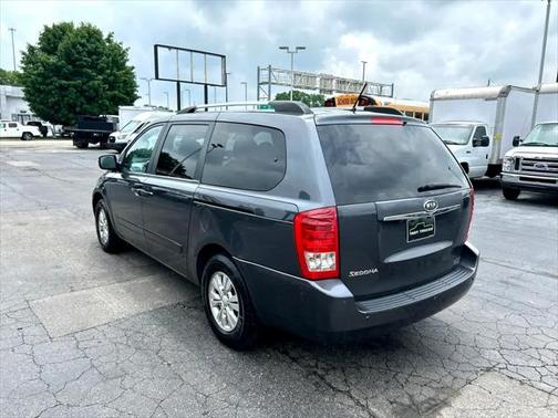 2012 Kia Sedona LX