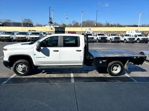 2024 Chevrolet Silverado 3500 WT