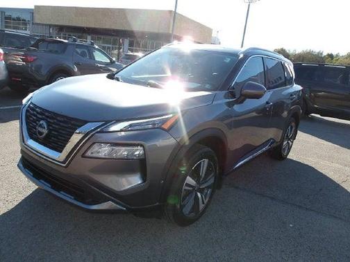 Gun Metallic 2023 Nissan Rogue SL