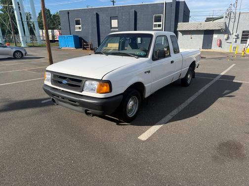 White 1997 Ford Ranger
