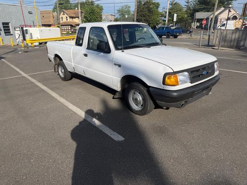 White 1997 Ford Ranger