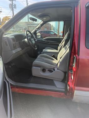 Red 2001 Ford F-250 XLT Super Duty