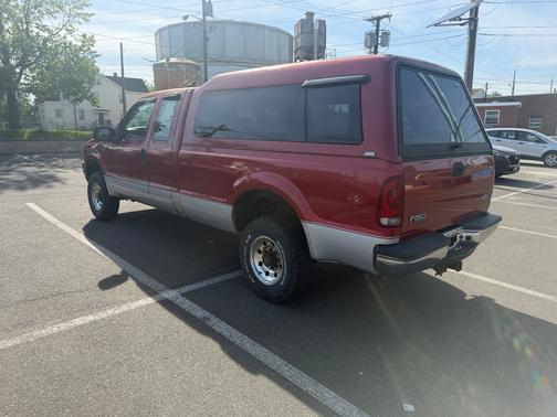Red 2001 Ford F-250 XLT Super Duty