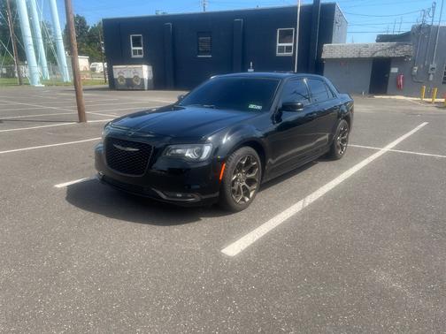 2017 Chrysler 300 300S Alloy Edition