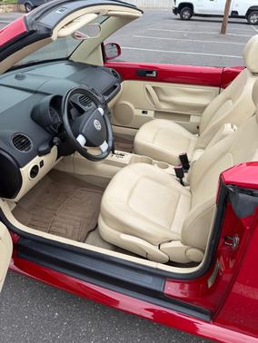 Red 2009 Volkswagen New Beetle L