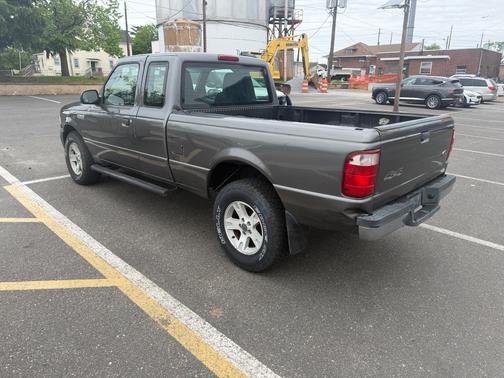 Gray 2005 Ford Ranger