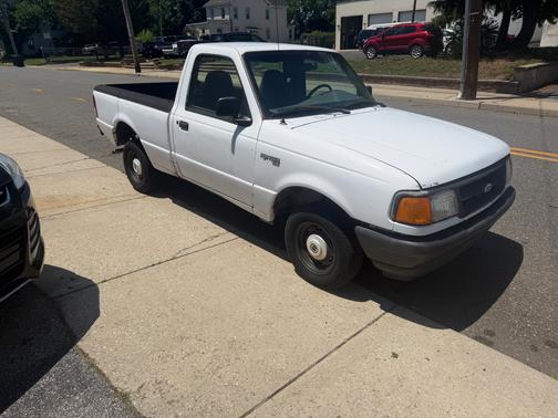 white 1996 Ford Ranger XL