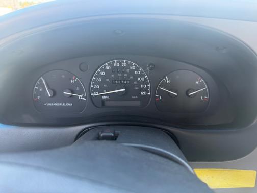 white 1996 Ford Ranger XL